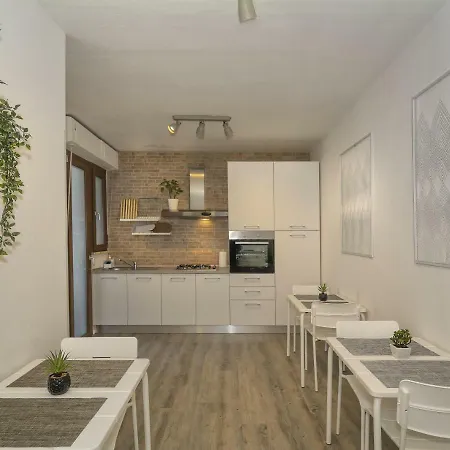 L'approdo Vendégház Pisa