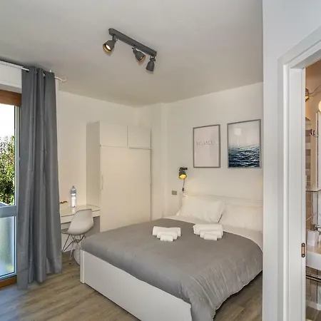 ゲストハウス L'approdo