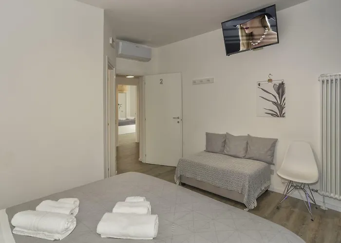 ゲストハウス L'approdo ピサ